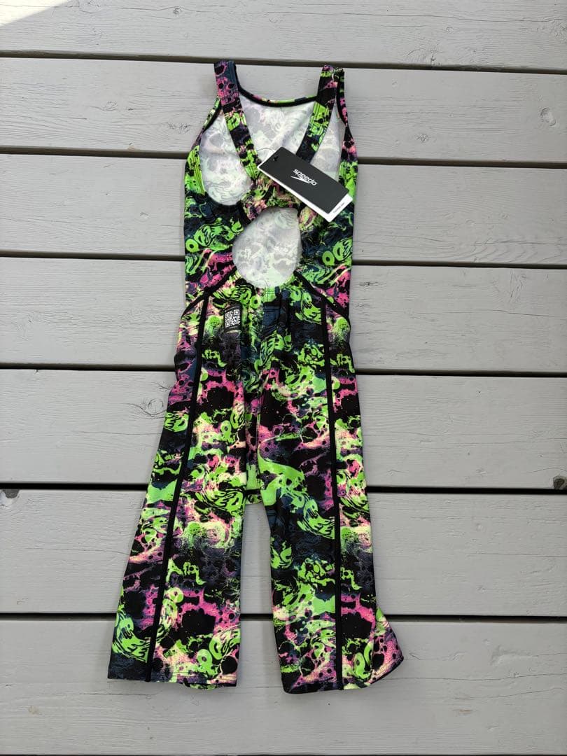 新品タグ付きスピード競泳女性用水着Lサイズ