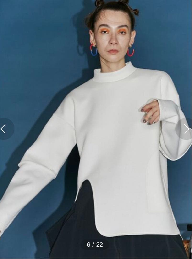 un3d カーブスリットトップス 38