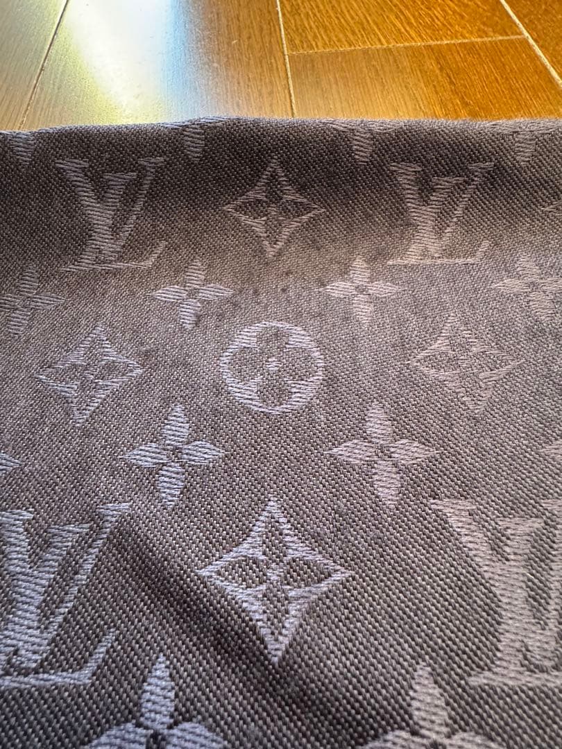 LOUIS VUITTON ネイビー ストール