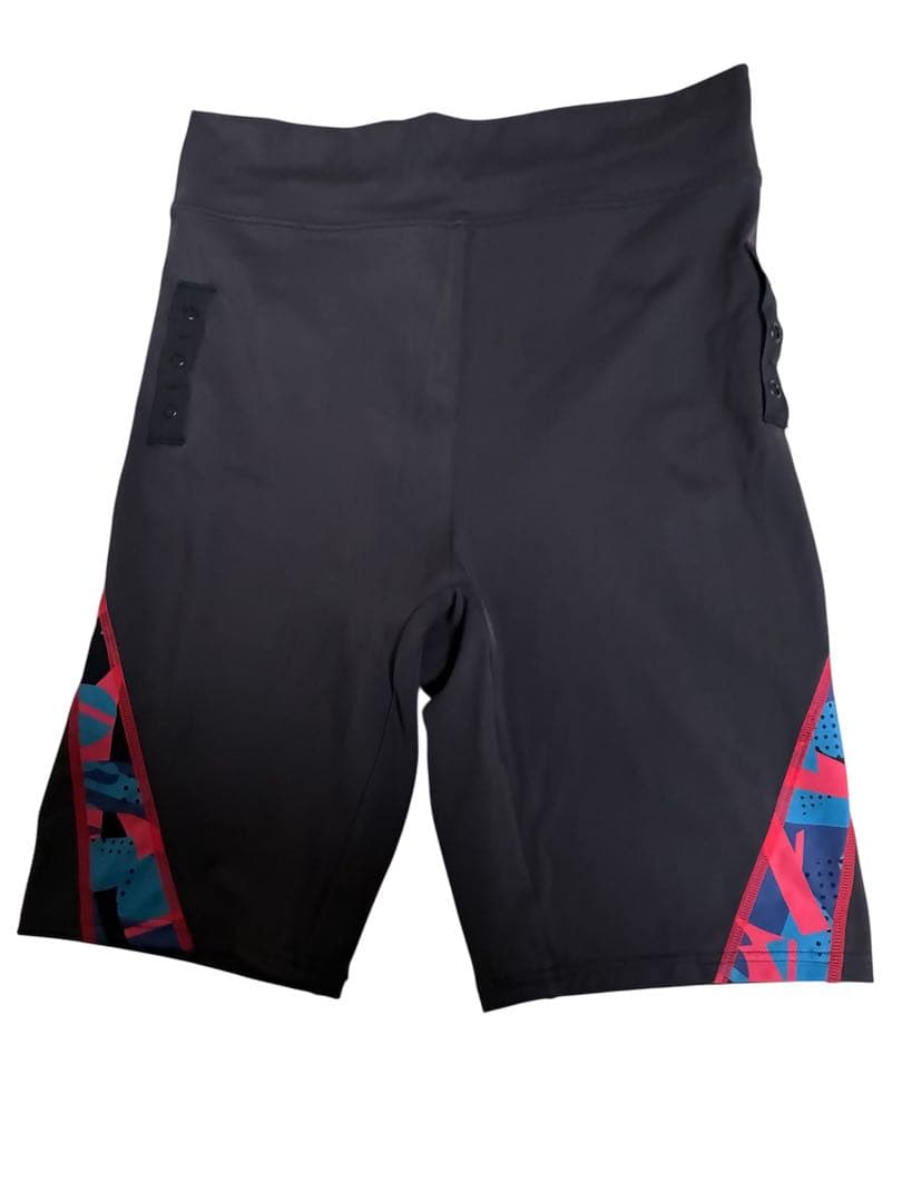 ⭐︎新品　ワコール13号　セパレート水着 黒/赤/青 カラフルデザイン