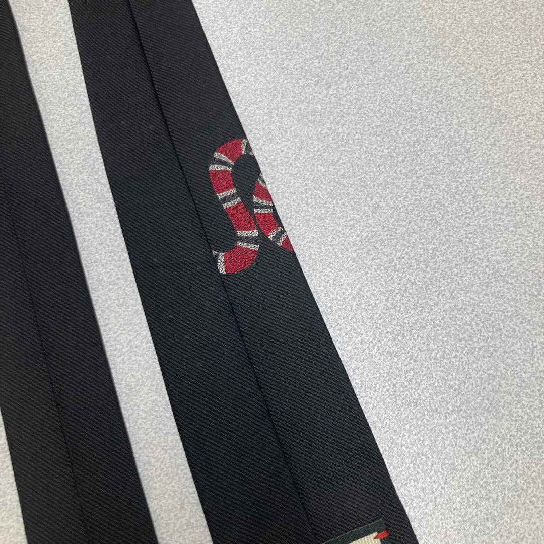 グッチ　ネクタイ　6-19 シマグッチ　蜂　蛇柄　ベルト　財布