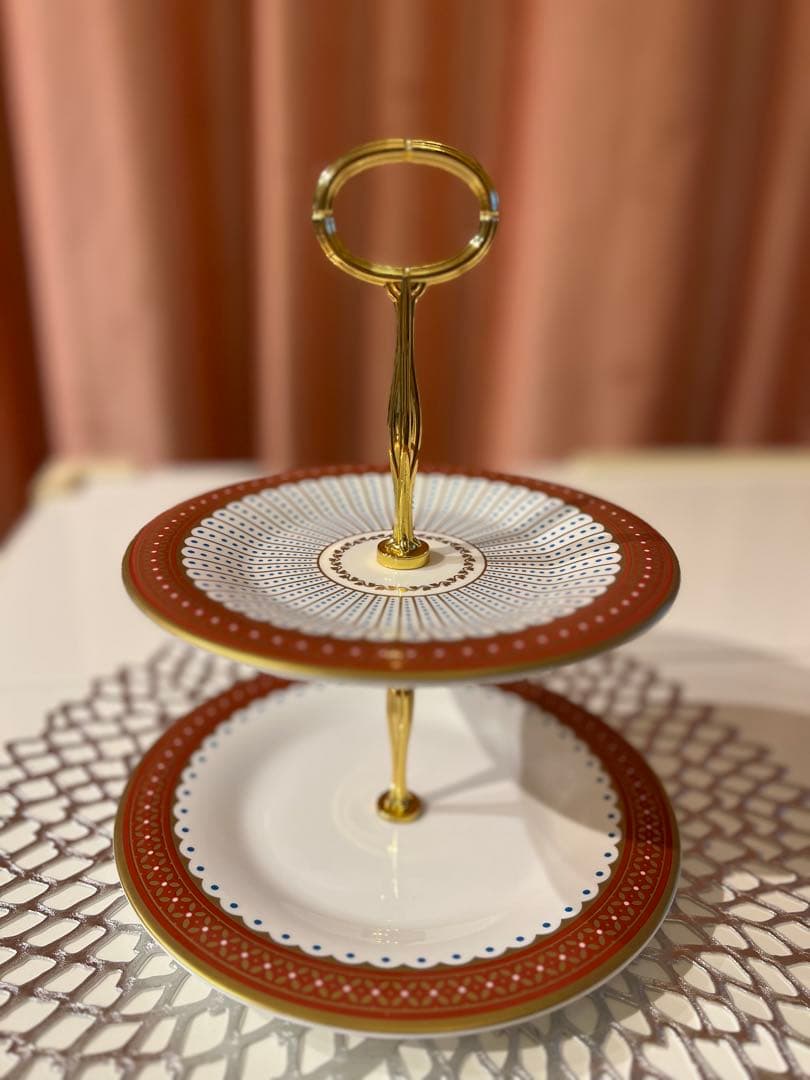 ウェッジウッド　アフタヌーンティープレート　２段