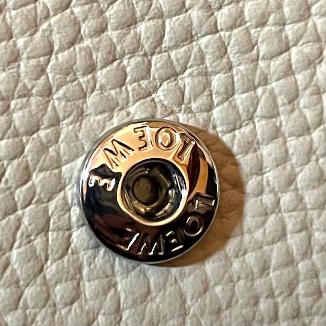 ロエベ アナグラム キーケース（ペブルグレインカーフ）