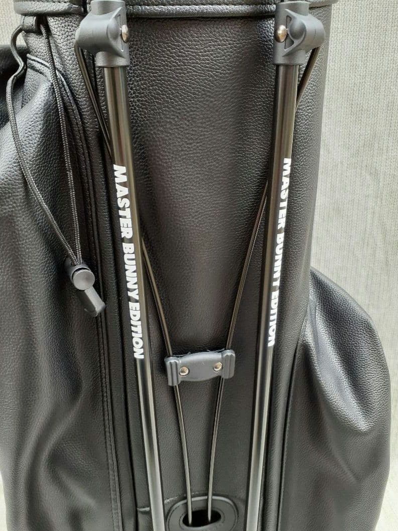 お買い得 正規品 マスターバニースタンド式キャディバッグ 本革の 様な素材