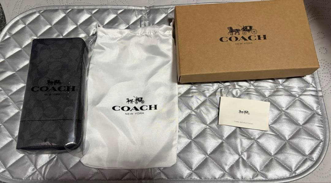✨新品未使用✨COACH ブラック　長財布