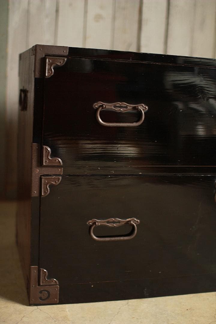 綺麗な巾着金具庄内箪笥　2段　タンス　収納　古家具　古民家　時代家具