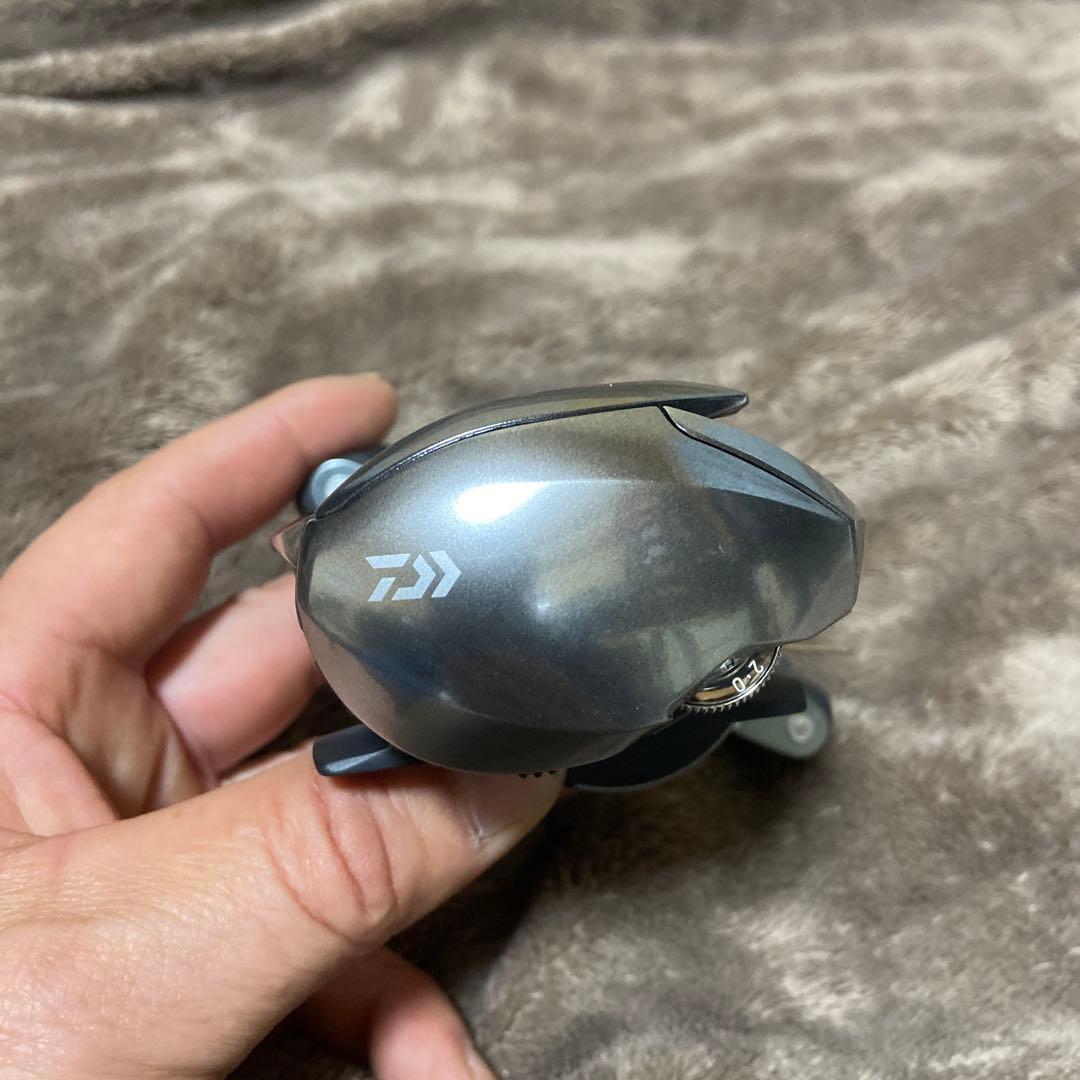 ダイワ 21ジリオンSVTW 7.1左巻き