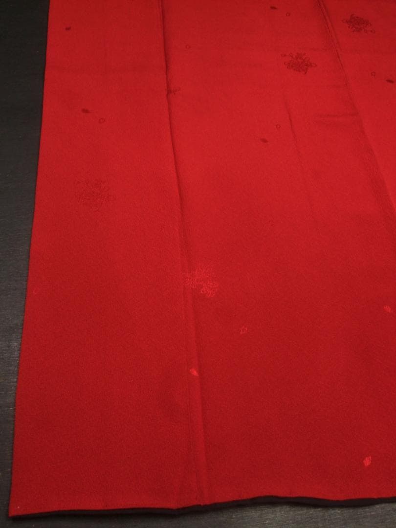 山本寛斎/赤無地桜地紋/比翼仕立て 振袖フルセット　ｍ55　成人式