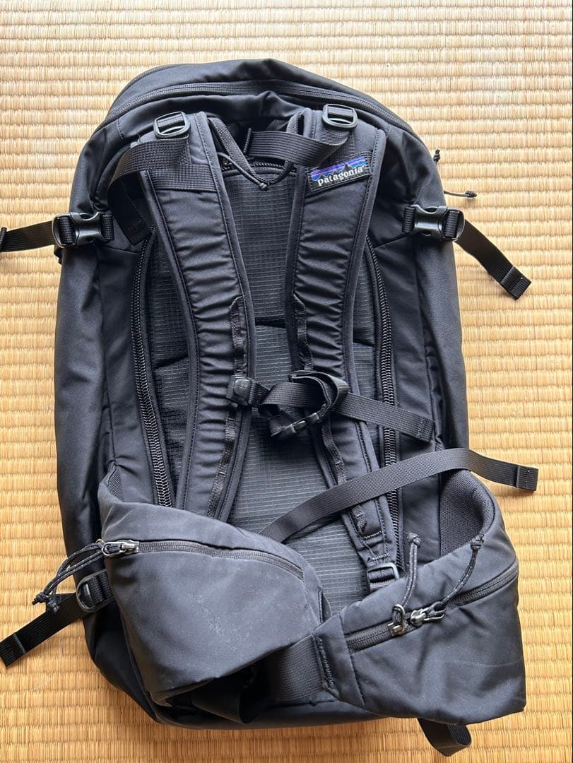 patagonia パタゴニア スノードリフター 30L S/M ブラック