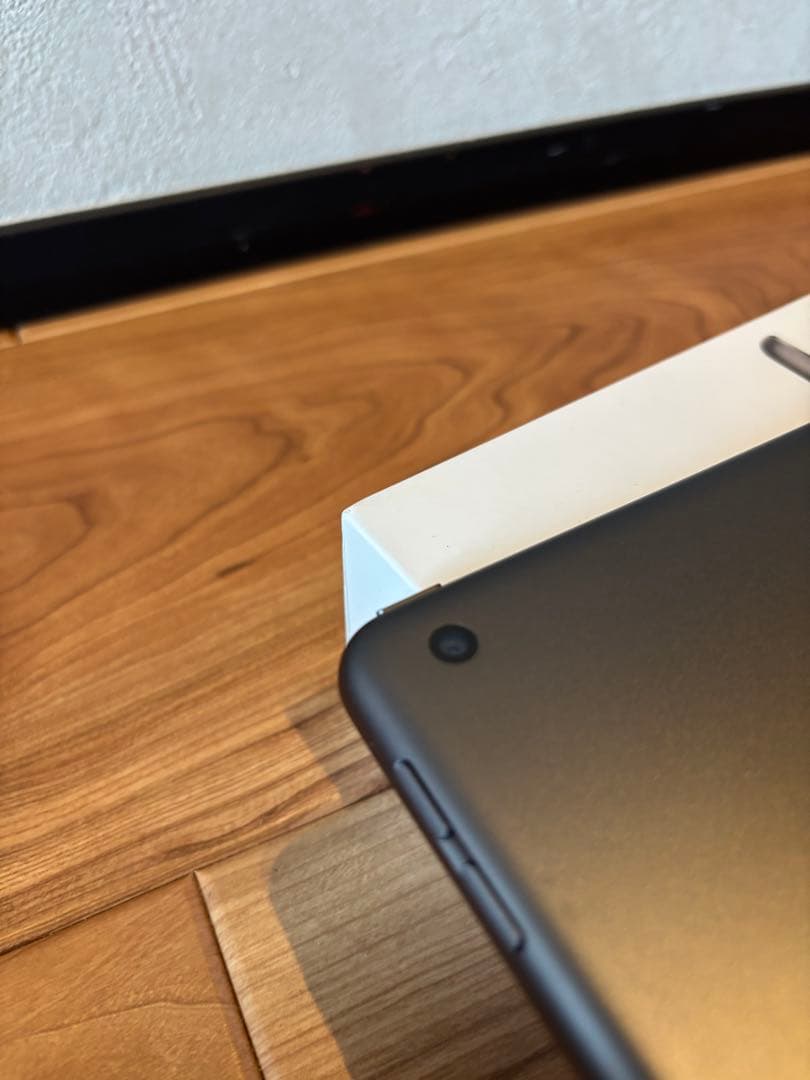 iPad (第9世代) 64GB Wi-Fiモデル　スペースグレー