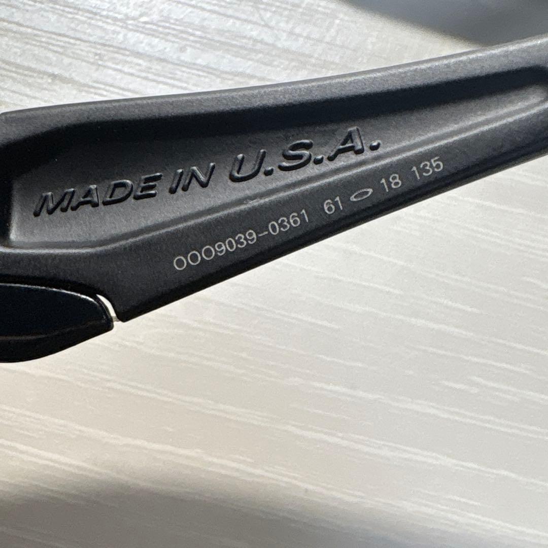 Oakley Satisfy Straight Jacket ブラック IO