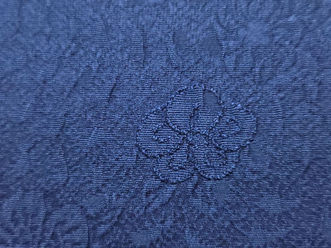 B◆着物くつろぎ 上質 シンプルデザイン 辻が花の地模様 袷 正絹 色無地 着物