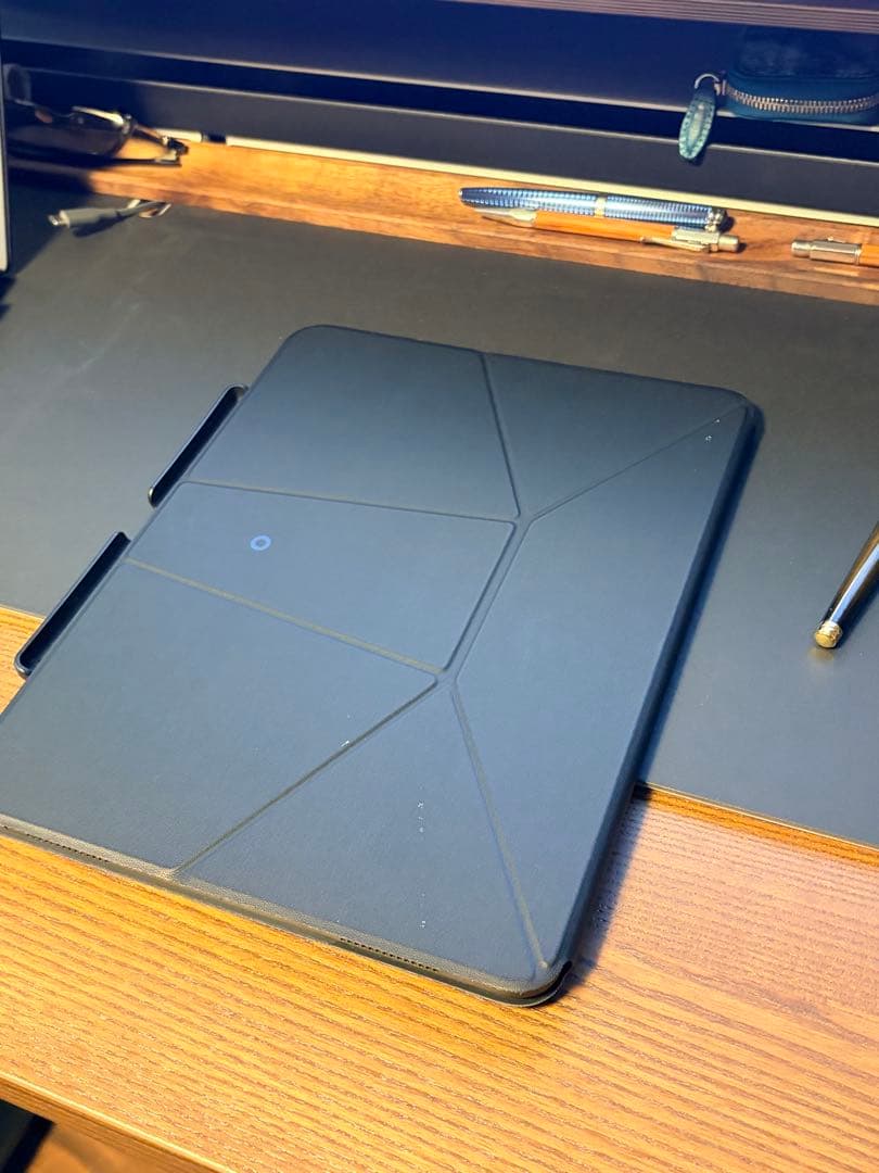 【美品】ipad pro M4 / MOFTケース、ガラスフィルム付