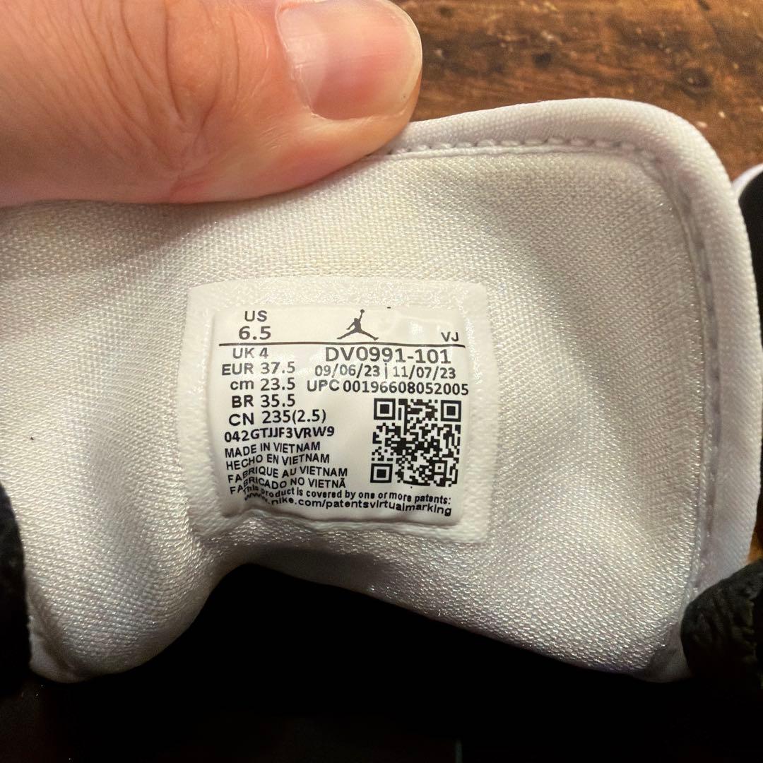 ら*ぁ様 【美品】Air Jordan ハイカットスニーカー ホワイト/ブラック