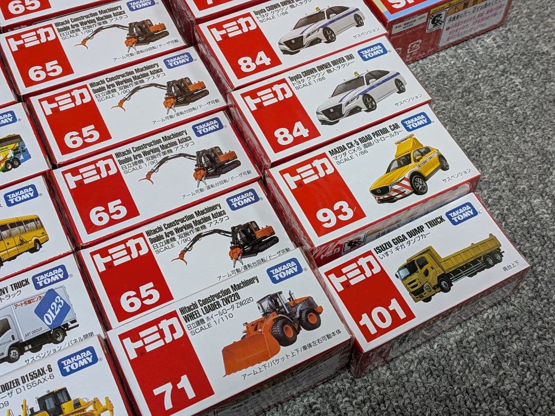 未開封新品トミカ＆ポケットトミカ　計70個セット