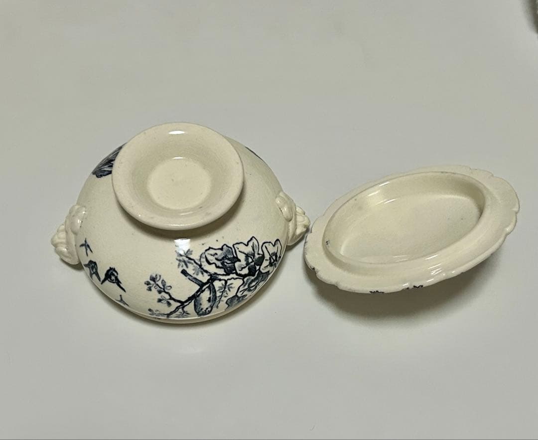 アンティーク　小物入れ