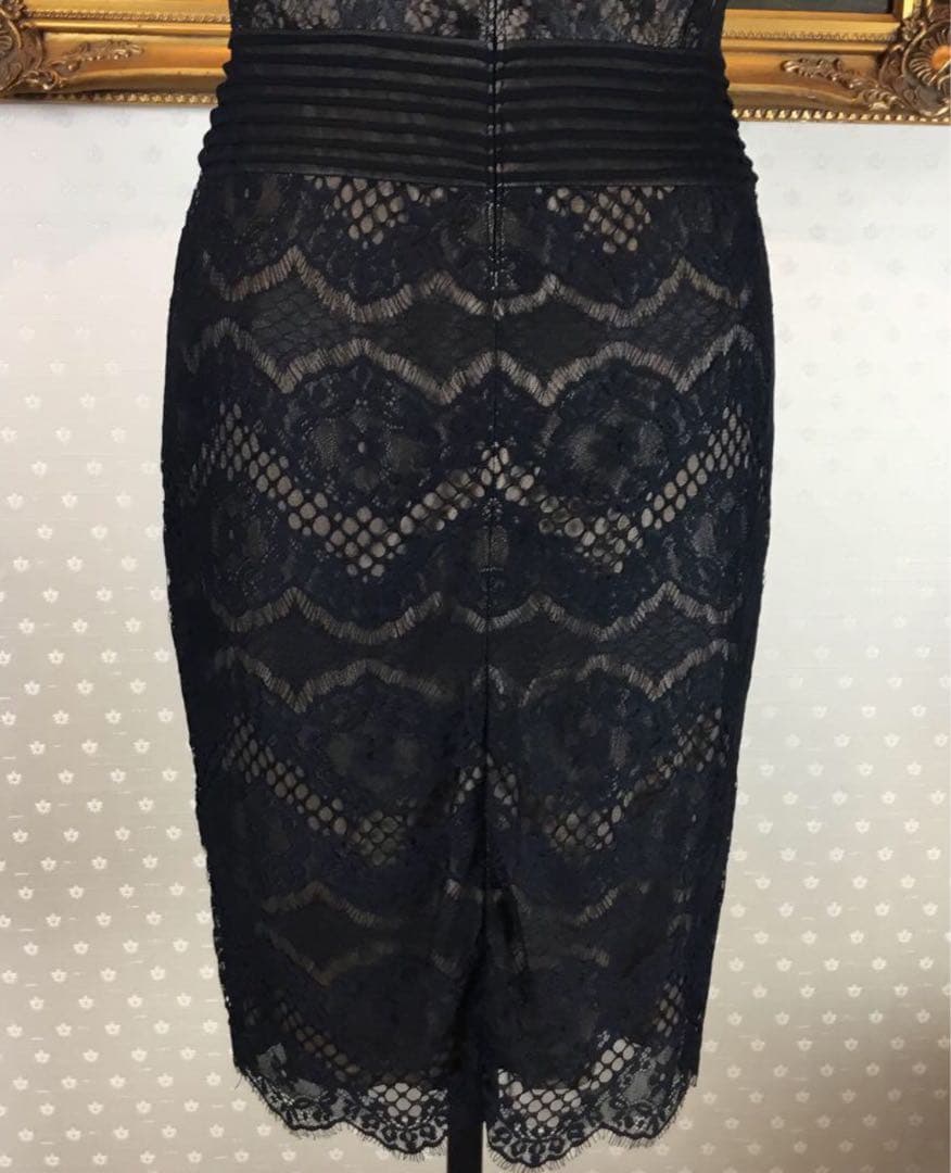 新品タグ付け☆ TADASHI SHOJI6 ブラック