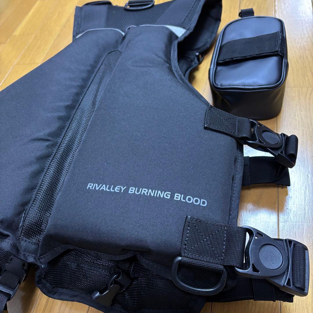 フィッシングベスト RBB ロックショアシューティングベスト