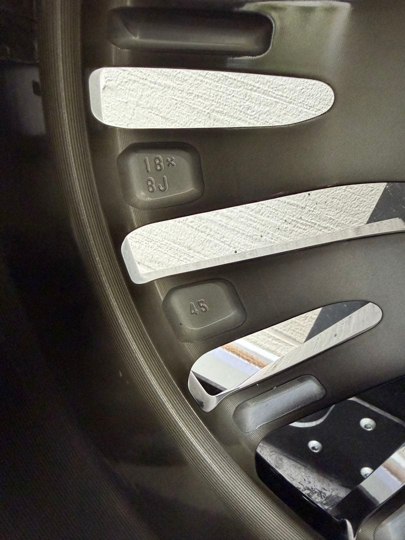 220系クラウン　ブラックスパッタリング　Sスポーツ　スタイル　純正ホイール