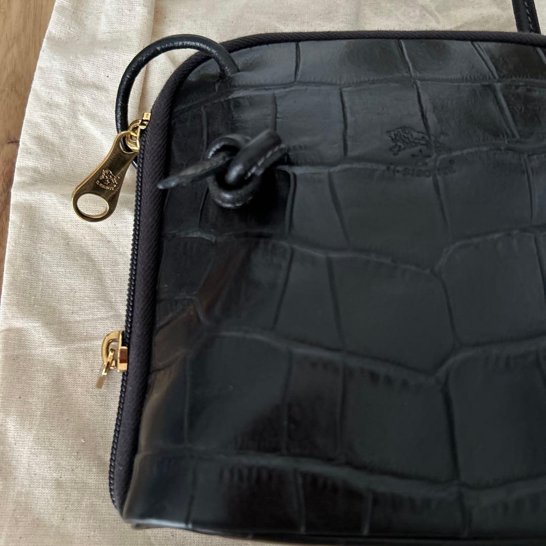 専用　美品　ILBISONTE レザーショルダーバッグ クロコダイル型押し 黒