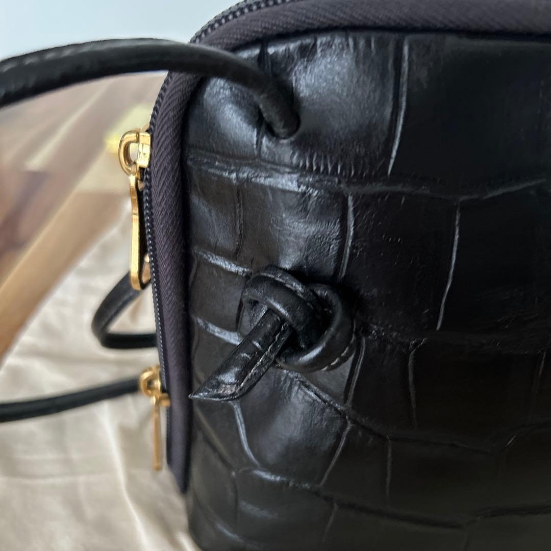 専用　美品　ILBISONTE レザーショルダーバッグ クロコダイル型押し 黒