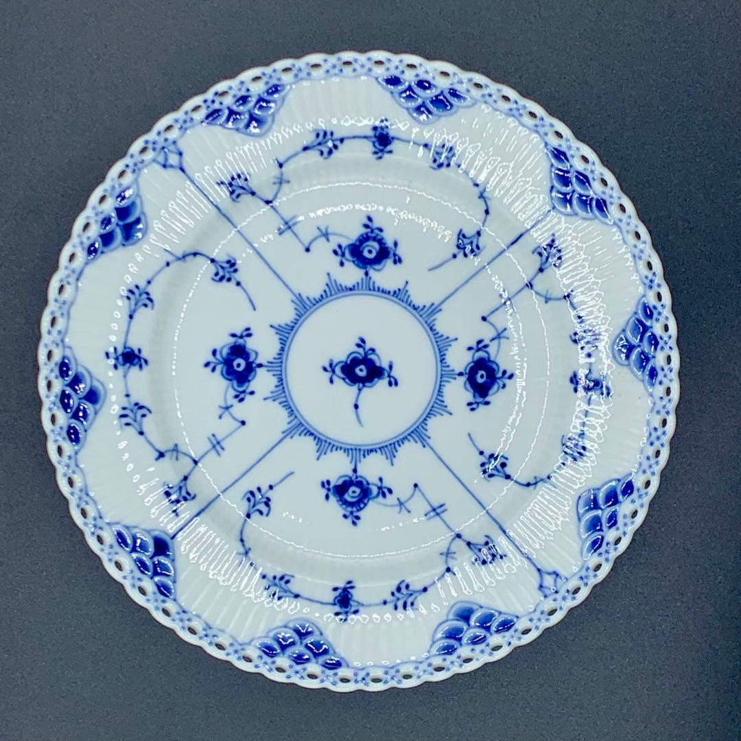 <専用です>ロイヤルコペンハーゲン・Φ19ブルーフルーテッドフルレース1086