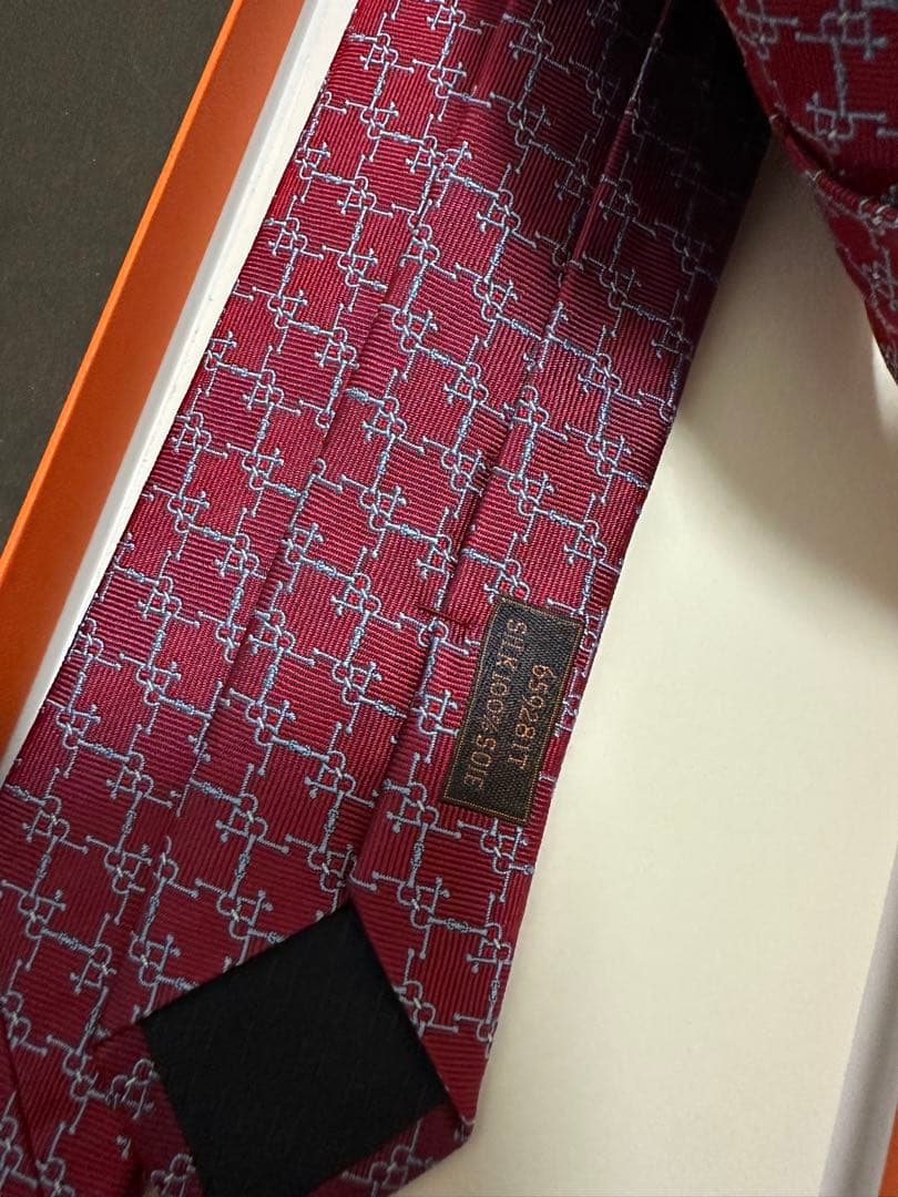 【新品箱つき】HERMESネクタイ