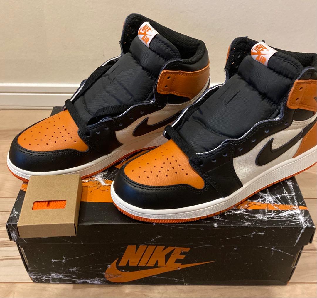 エアジョーダン1 レトロ HIGH OG メンズシューズ　オレンジ/ブラック