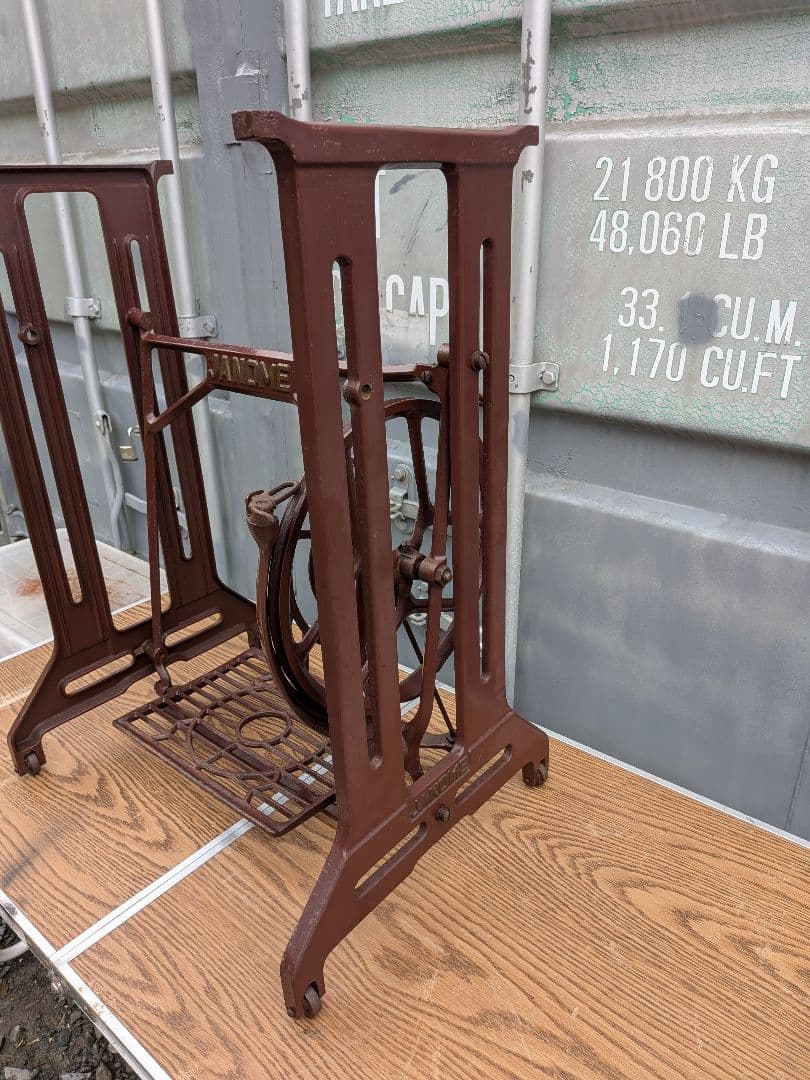 JANOME ジャノメ 足踏みミシン脚　アンティーク♦脚車台付き♦