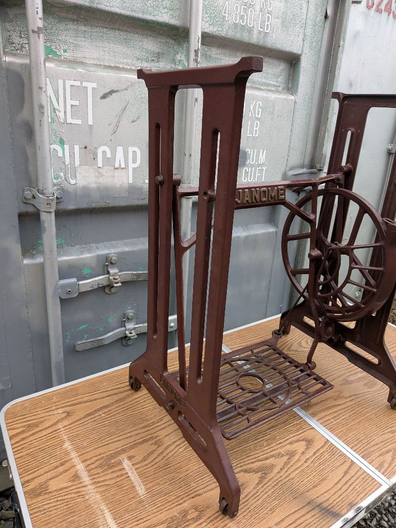 JANOME ジャノメ 足踏みミシン脚　アンティーク♦脚車台付き♦