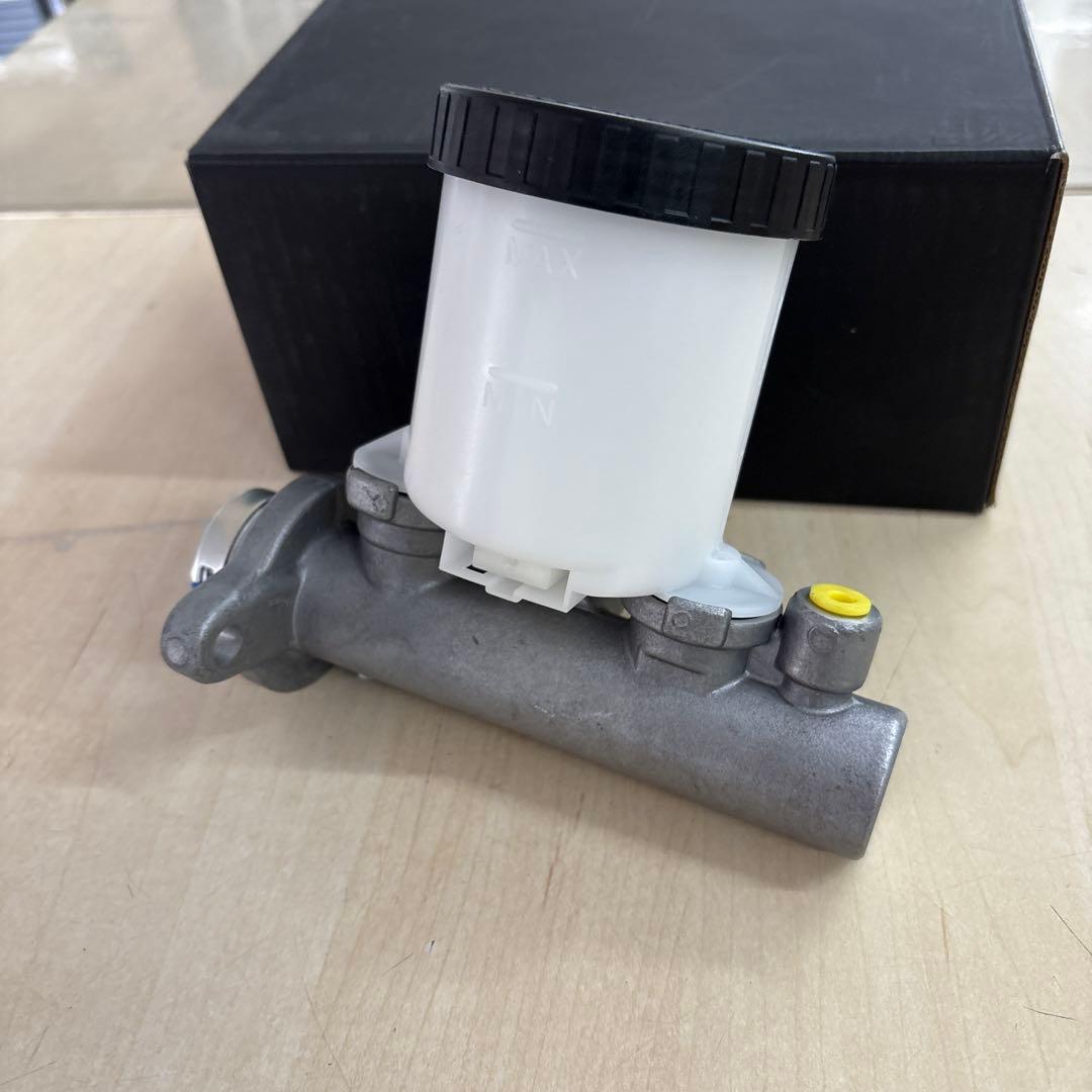 サニトラ　サニートラック　後期　ブレーキマスターシリンダー 13/16 社外新品