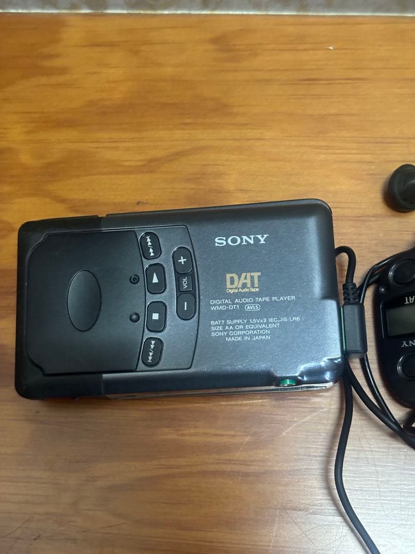d*2様 SONY DATウォークマン 　2点ジャンク品