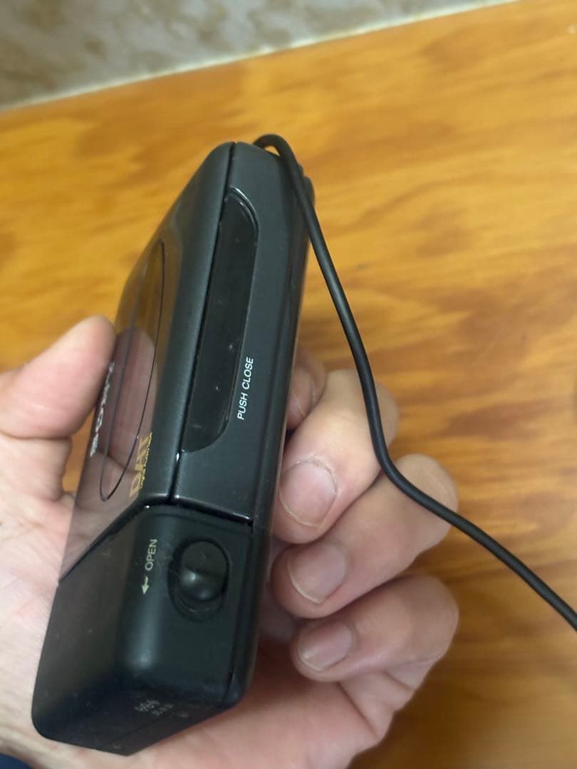 d*2様 SONY DATウォークマン 　2点ジャンク品