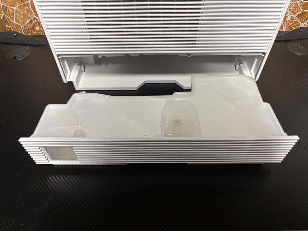 パナソニック 衣類乾燥除湿機 F-YZVXJ60 2022年製