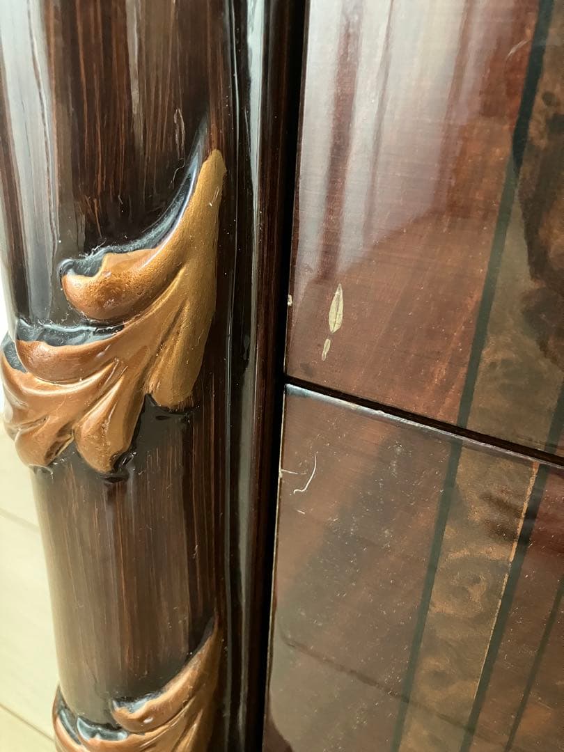 mirukii 希少　イタリア製 クラシカルな木製サイドテーブル