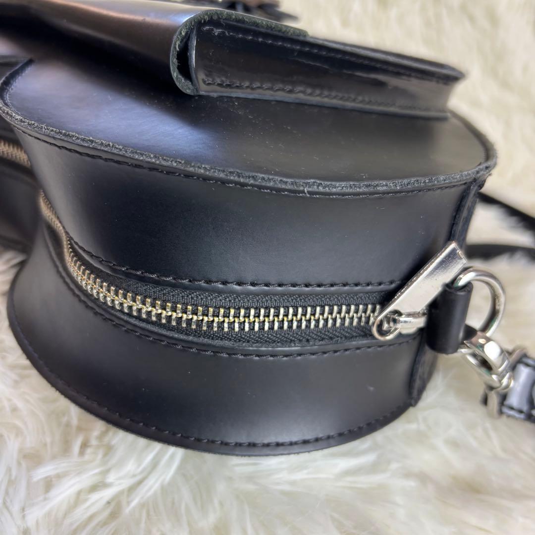 【希少】ドクターマーチン ショルダーバッグ ハート型 ブラック レザー