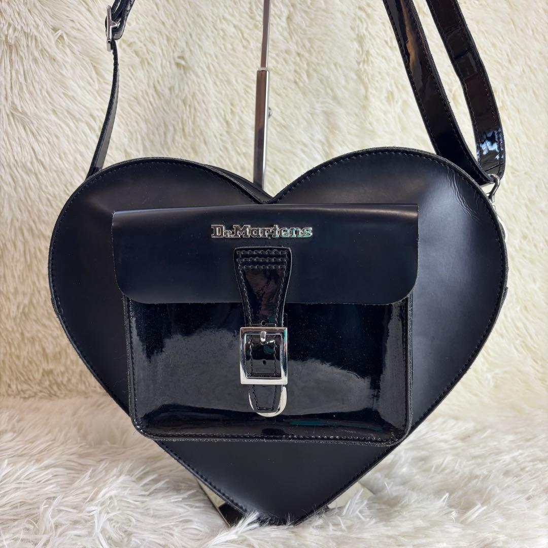 【希少】ドクターマーチン ショルダーバッグ ハート型 ブラック レザー