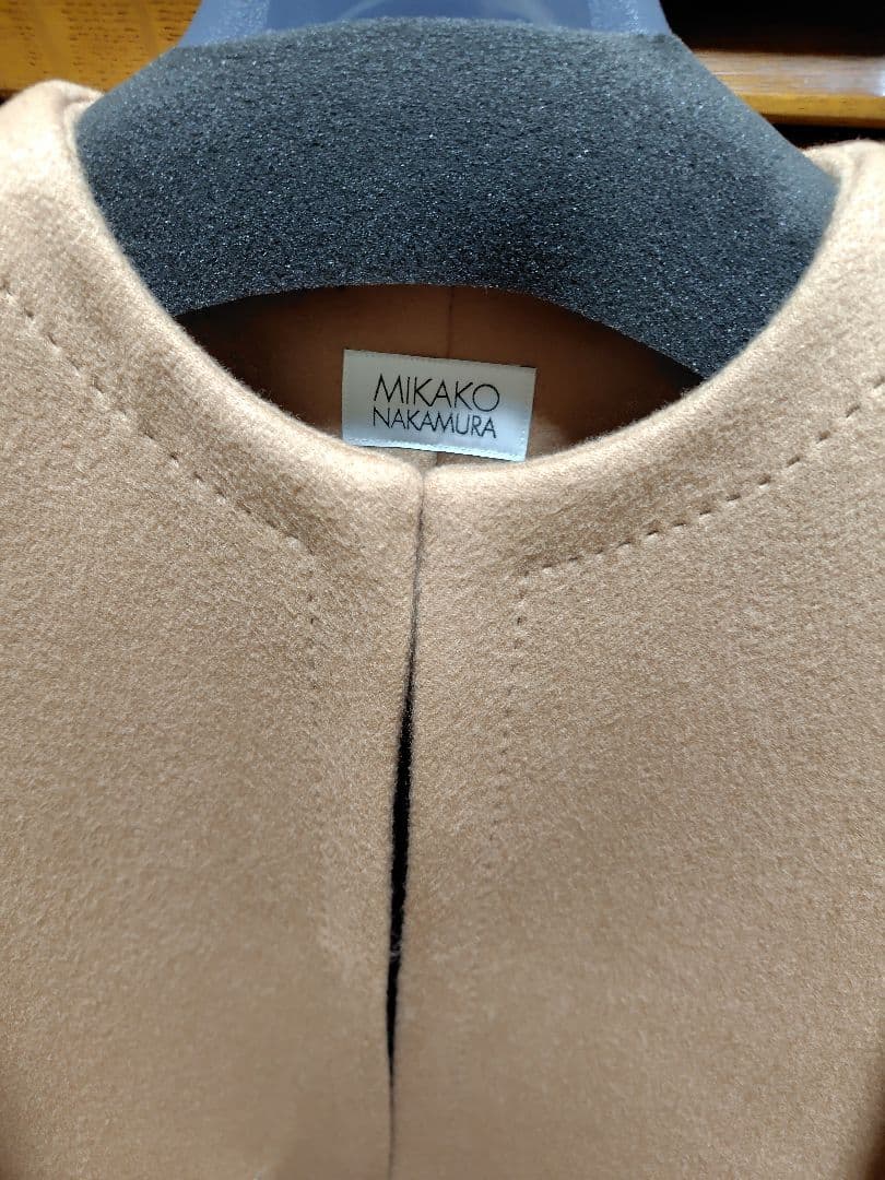 ミカコナカムラノーカラーショートコート ベージュ