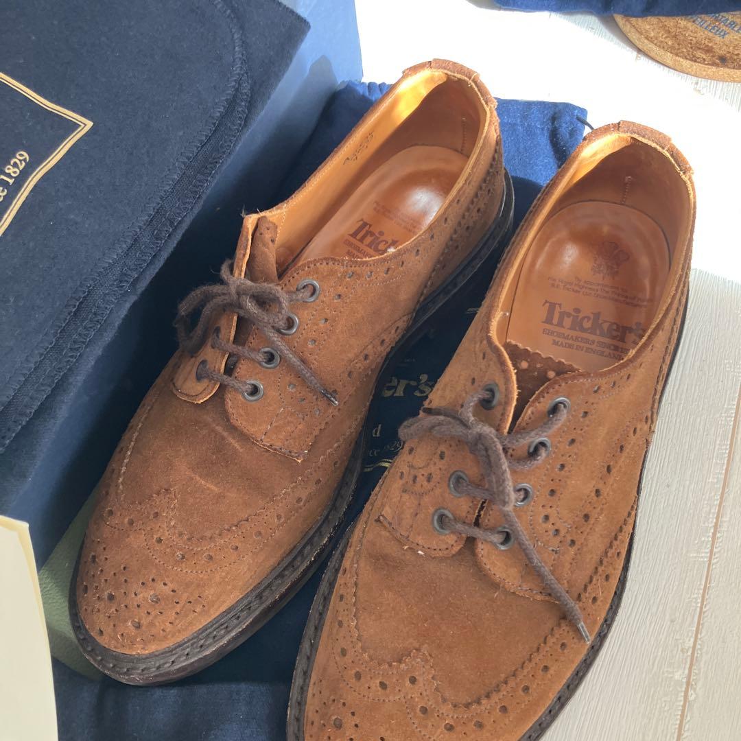 Tricker's ブラウンウィングチップシューズ
