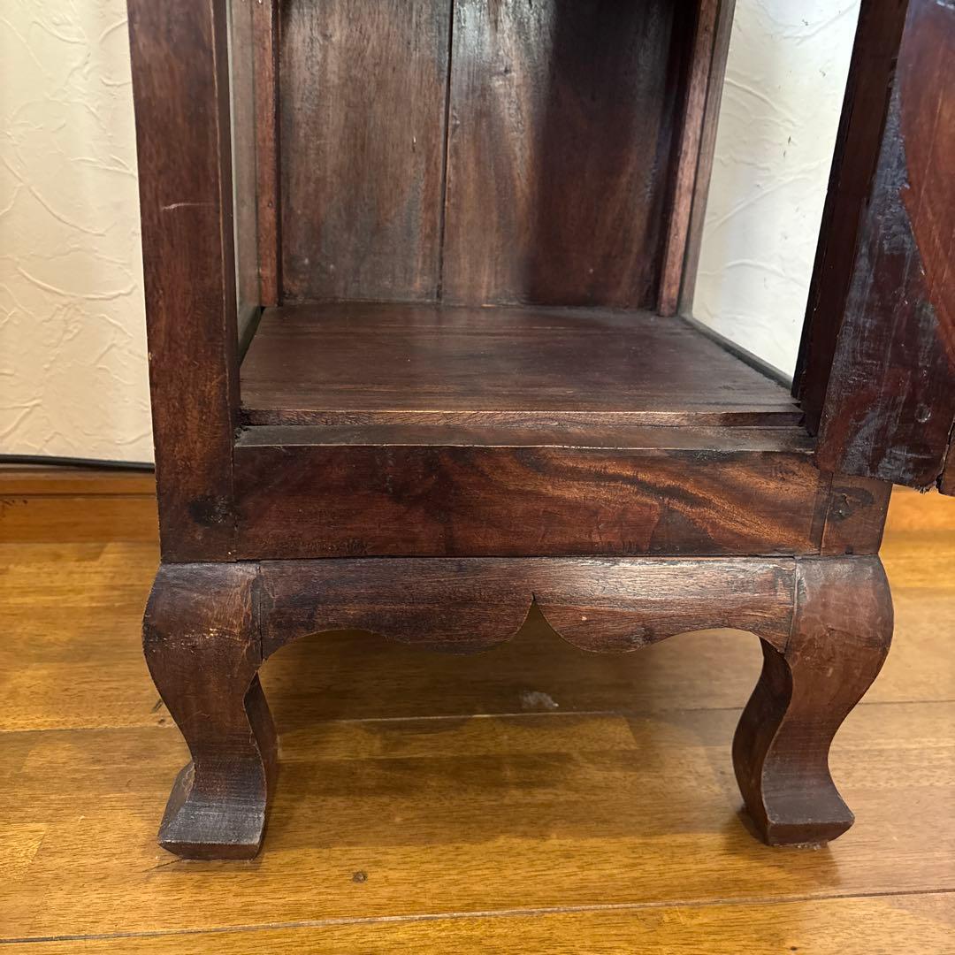 訳あり　アジアンアンティーク　バリ島のキュリオケース　ガラスキャビネット　本棚