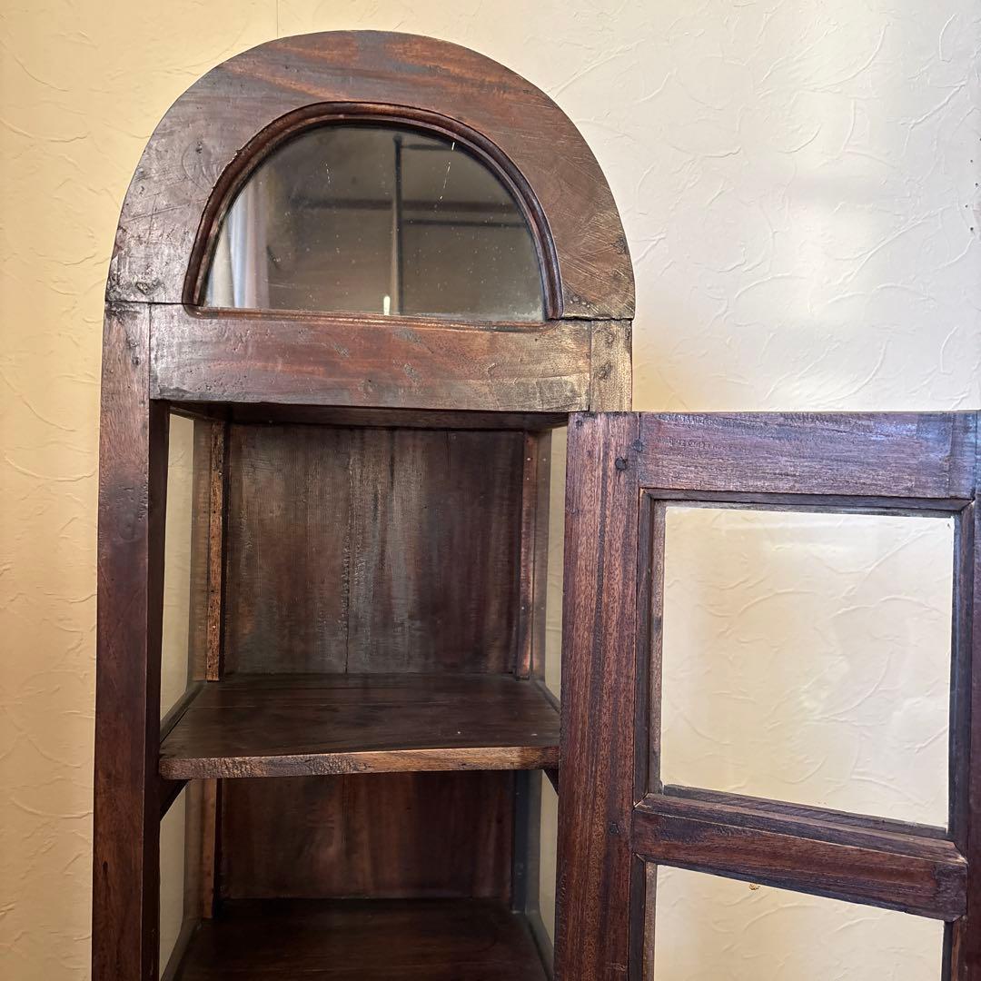 訳あり　アジアンアンティーク　バリ島のキュリオケース　ガラスキャビネット　本棚