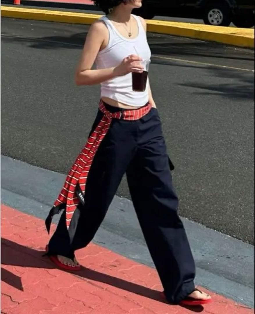 ok.soon low rise cargo pants ネイビー　3