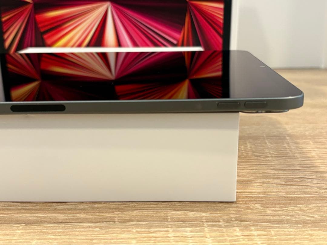 美品 iPad Pro 11 第3世代 MHQU3J/A 256GB