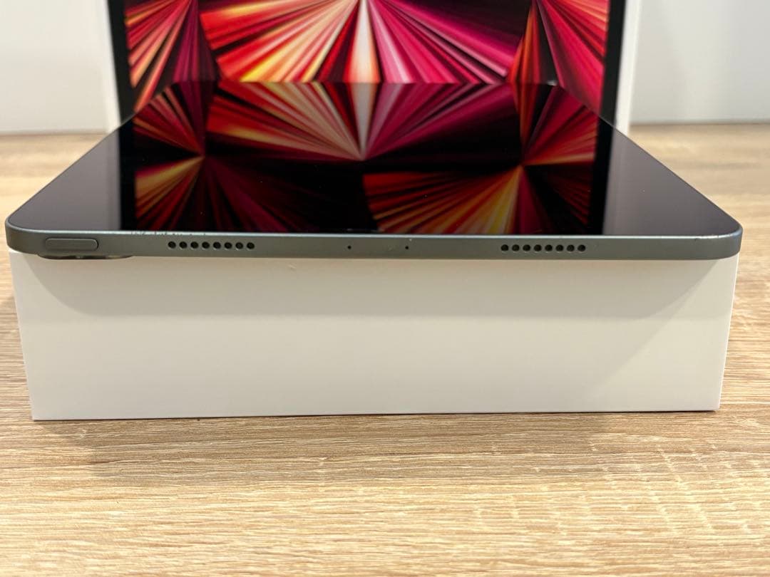 美品 iPad Pro 11 第3世代 MHQU3J/A 256GB