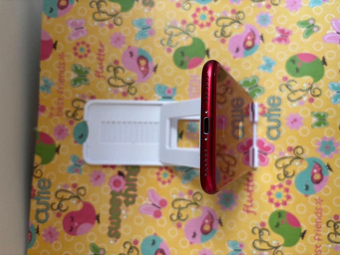 iPhone SE第2世代 64GB SIMフリー 残量82% 赤　SE2