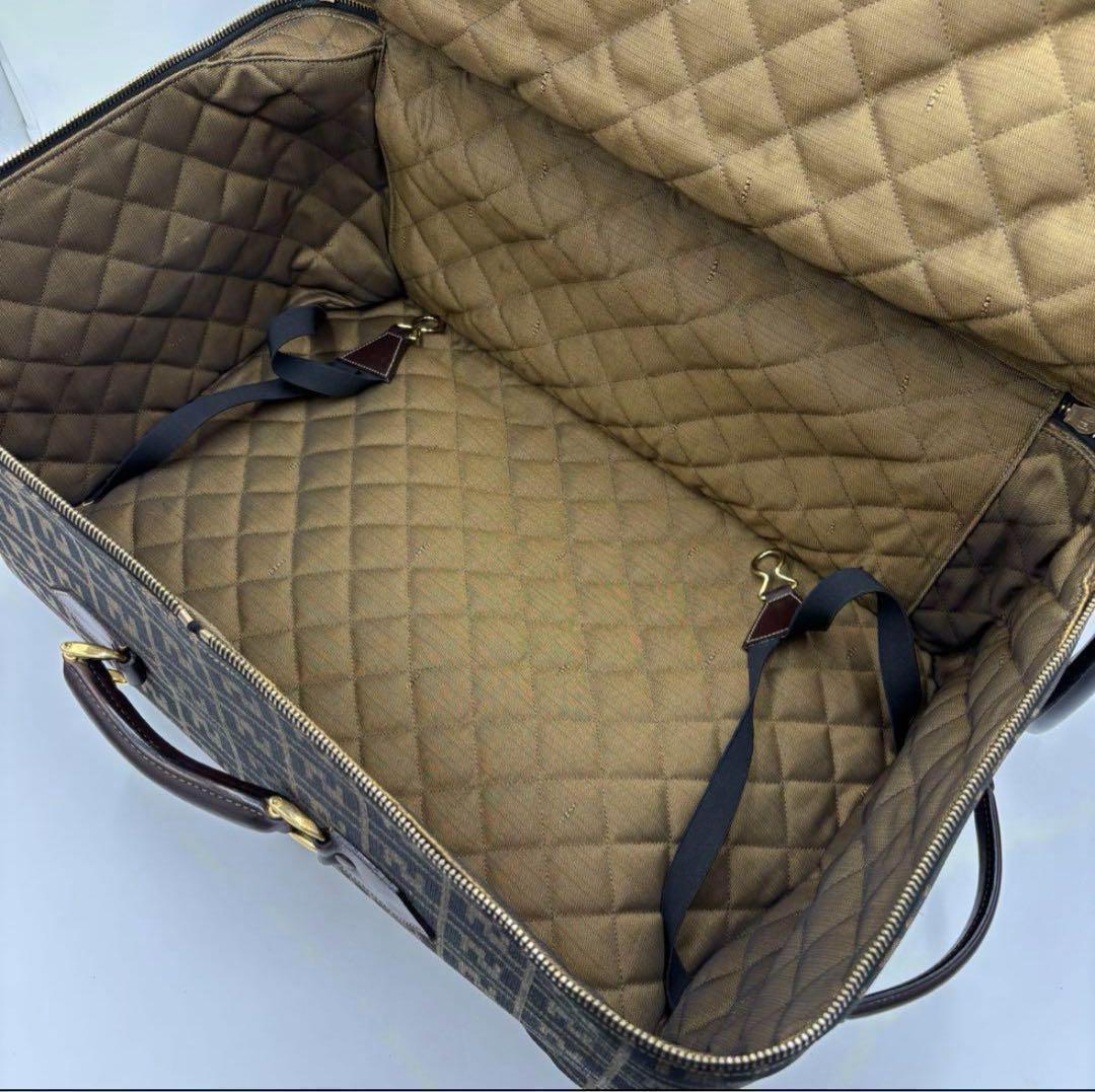 希少品FENDI フェンディ ズッカ柄　2輪キャリーケース　スーツケース　大容量