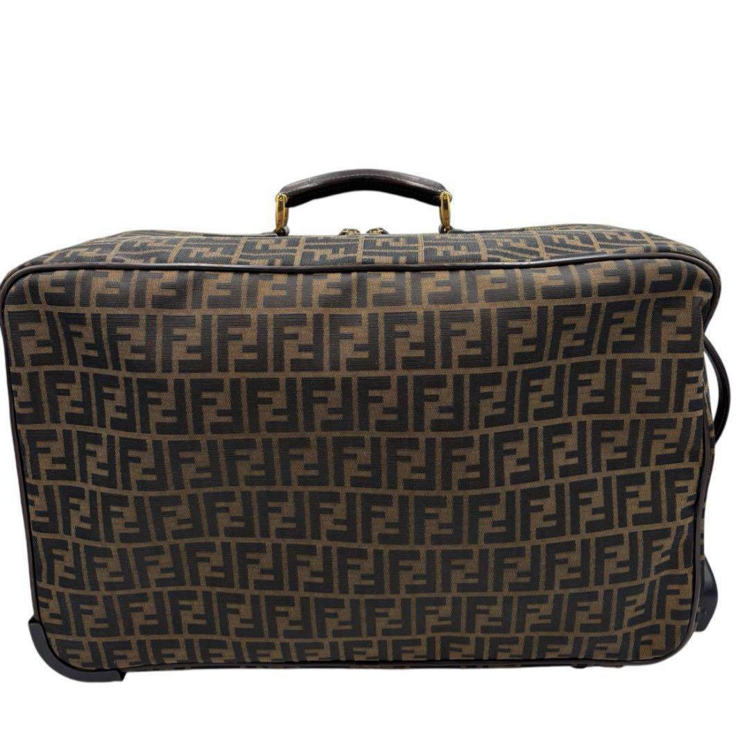 希少品FENDI フェンディ ズッカ柄　2輪キャリーケース　スーツケース　大容量