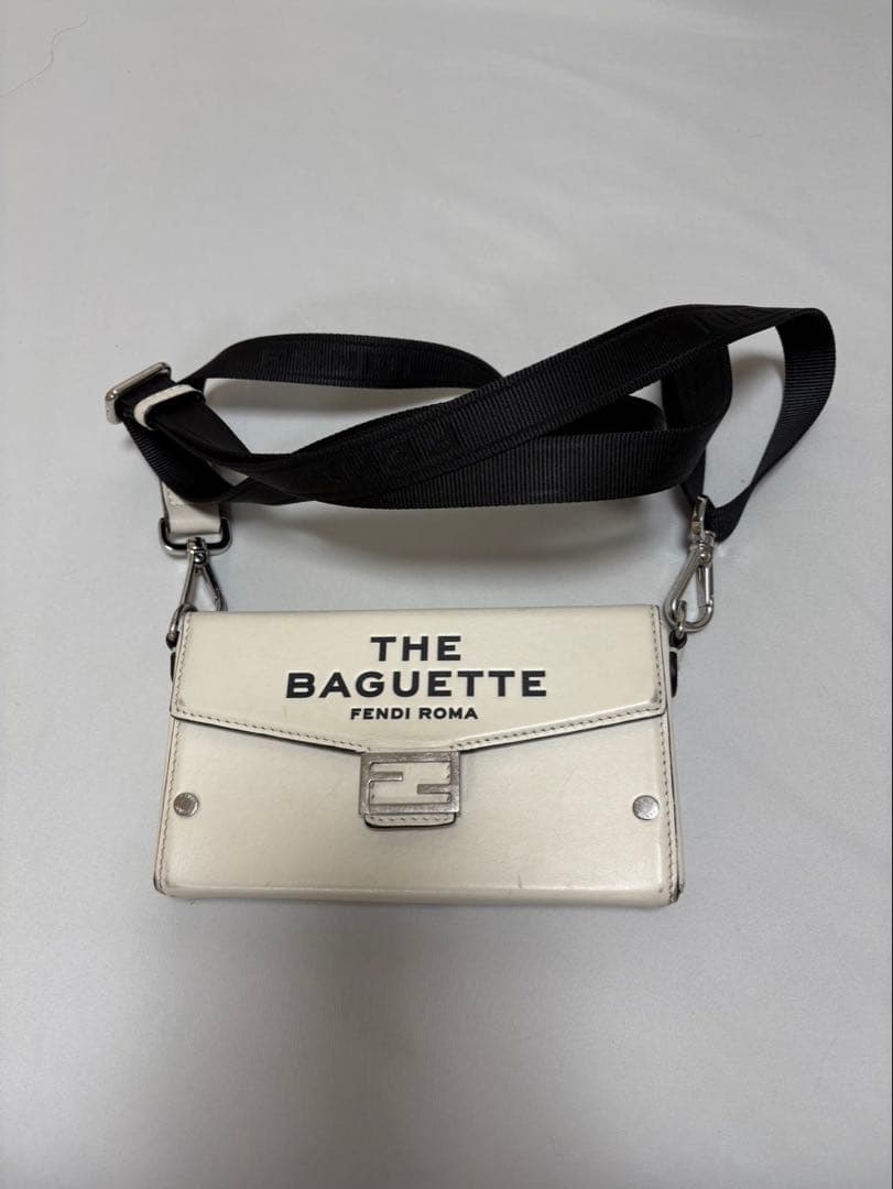 M*N様 Fendi THE BAGUETTE ショルダーバッグ ホワイト