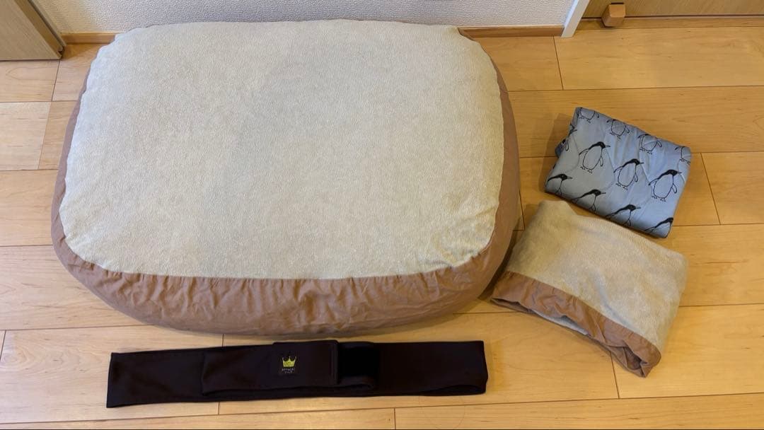 おやすみたまご big セット 洗い替えカバー・ベルト付き Cカーブクッション