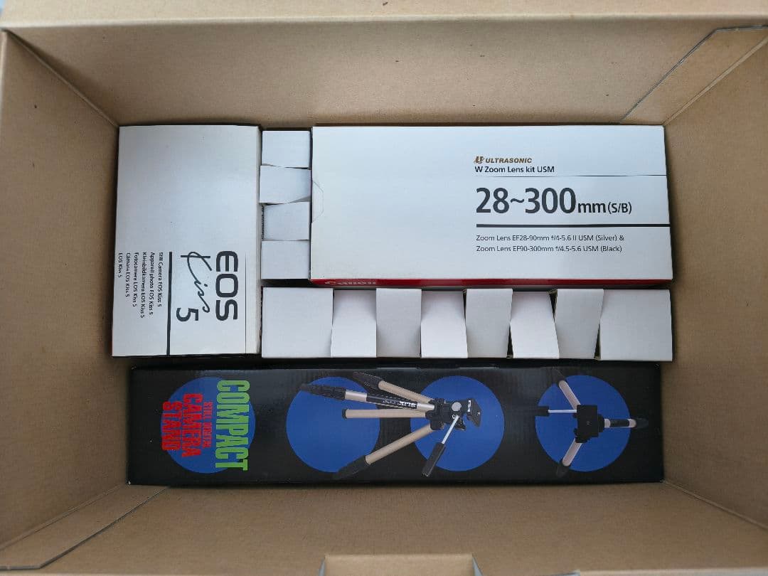 新品 Canon EOS kiss 5・レンズ2本 他 当時のセット品